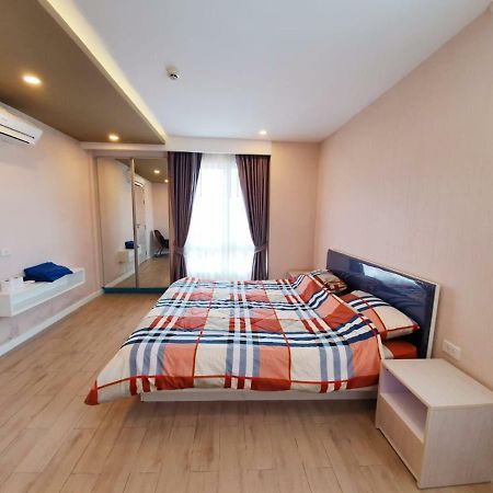 Seven Seas Condo By Dmitrii Pantai Jomtien Luaran gambar