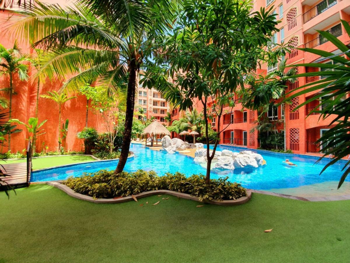 Seven Seas Condo By Dmitrii Pantai Jomtien Luaran gambar
