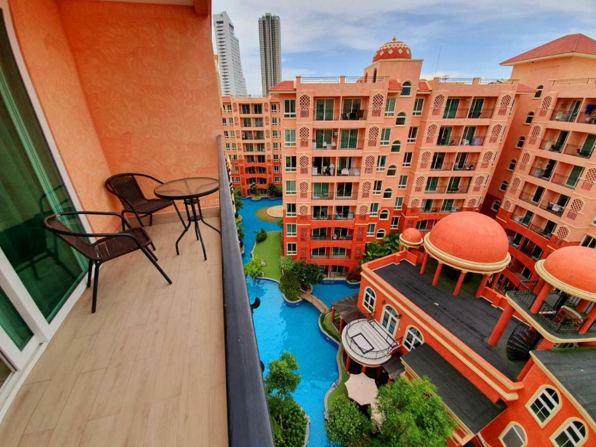 Seven Seas Condo By Dmitrii Pantai Jomtien Luaran gambar