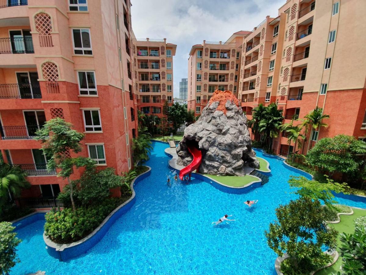Seven Seas Condo By Dmitrii Pantai Jomtien Luaran gambar
