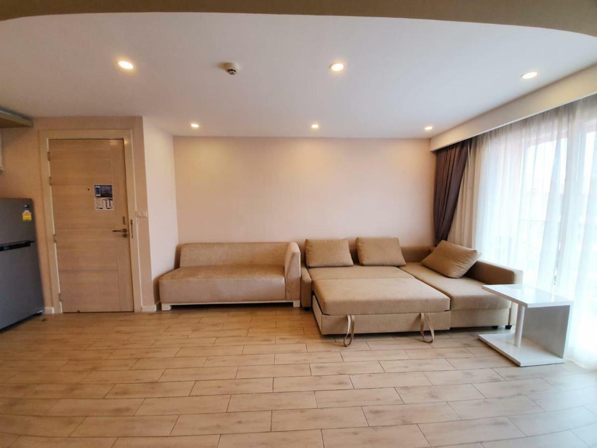 Seven Seas Condo By Dmitrii Pantai Jomtien Luaran gambar