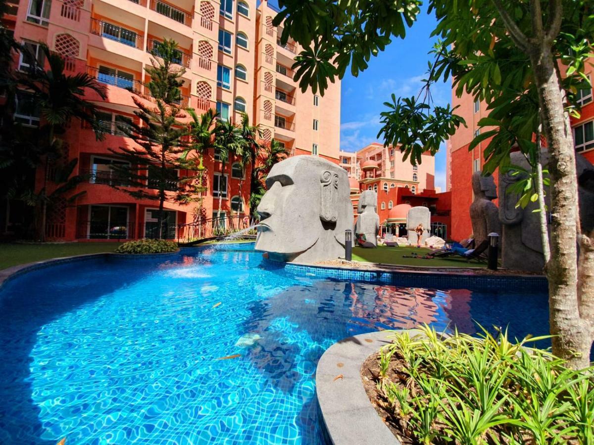 Seven Seas Condo By Dmitrii Pantai Jomtien Luaran gambar