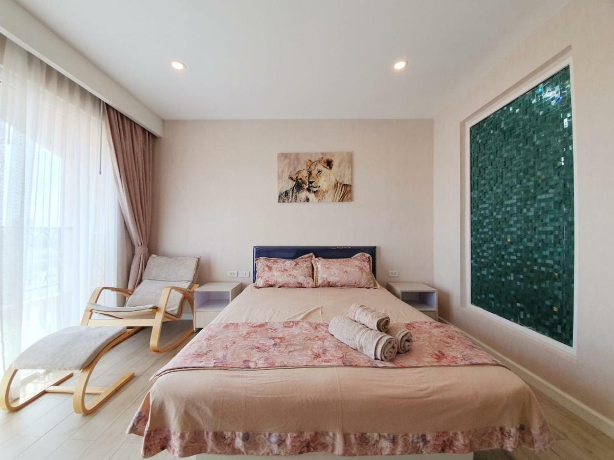 Seven Seas Condo By Dmitrii Pantai Jomtien Luaran gambar