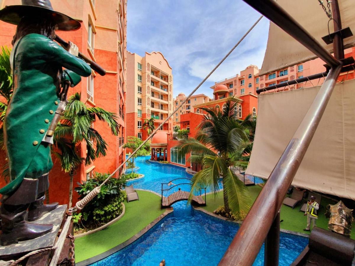 Seven Seas Condo By Dmitrii Pantai Jomtien Luaran gambar