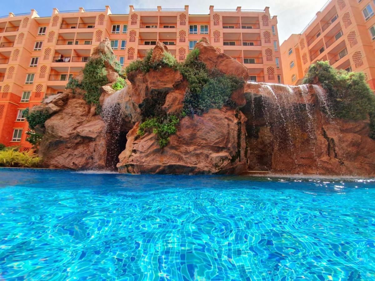 Seven Seas Condo By Dmitrii Pantai Jomtien Luaran gambar